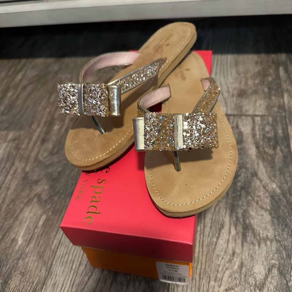 Kate Spade Icarda Gold Glitter Bow Thong Sandals